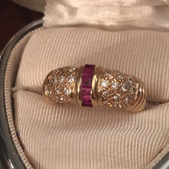 14k gold Diamond & Ruby wedding Band - Picture 5 of 10